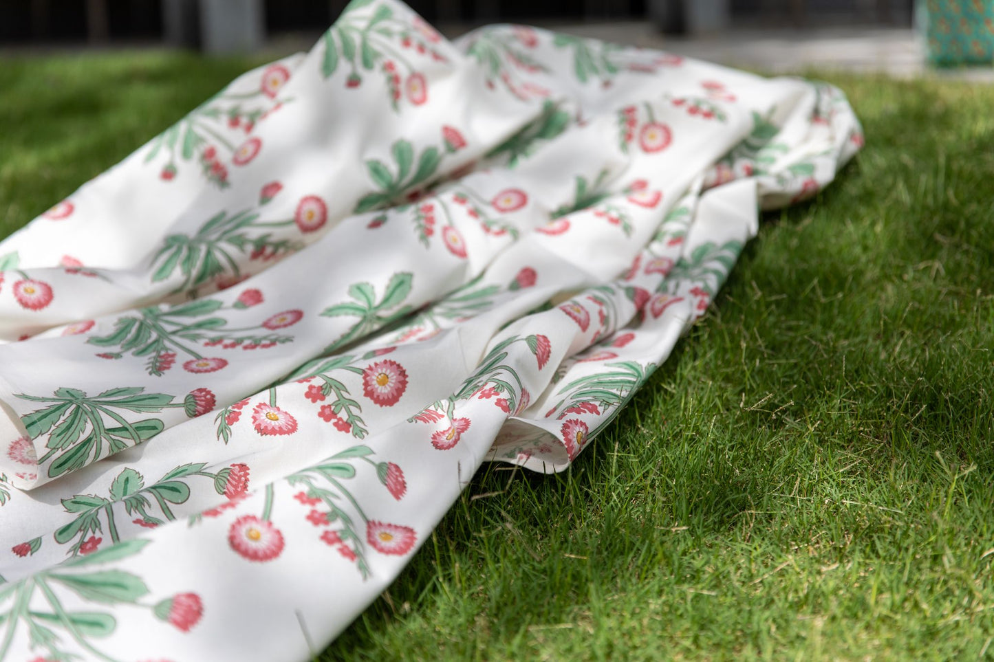 Mandalay Designs Seaweed Flower Table Linen SALE