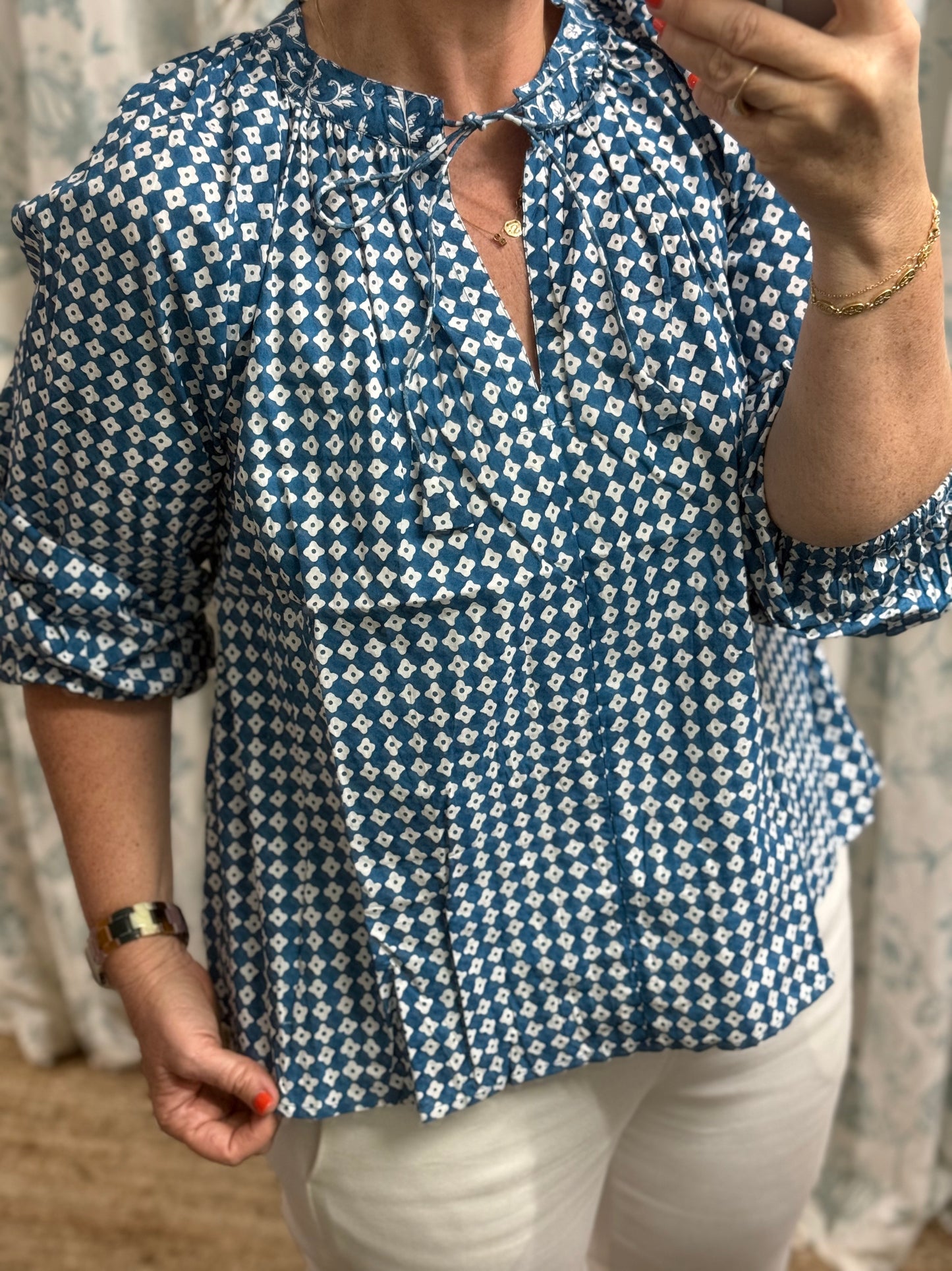 Mandalay Clover Top