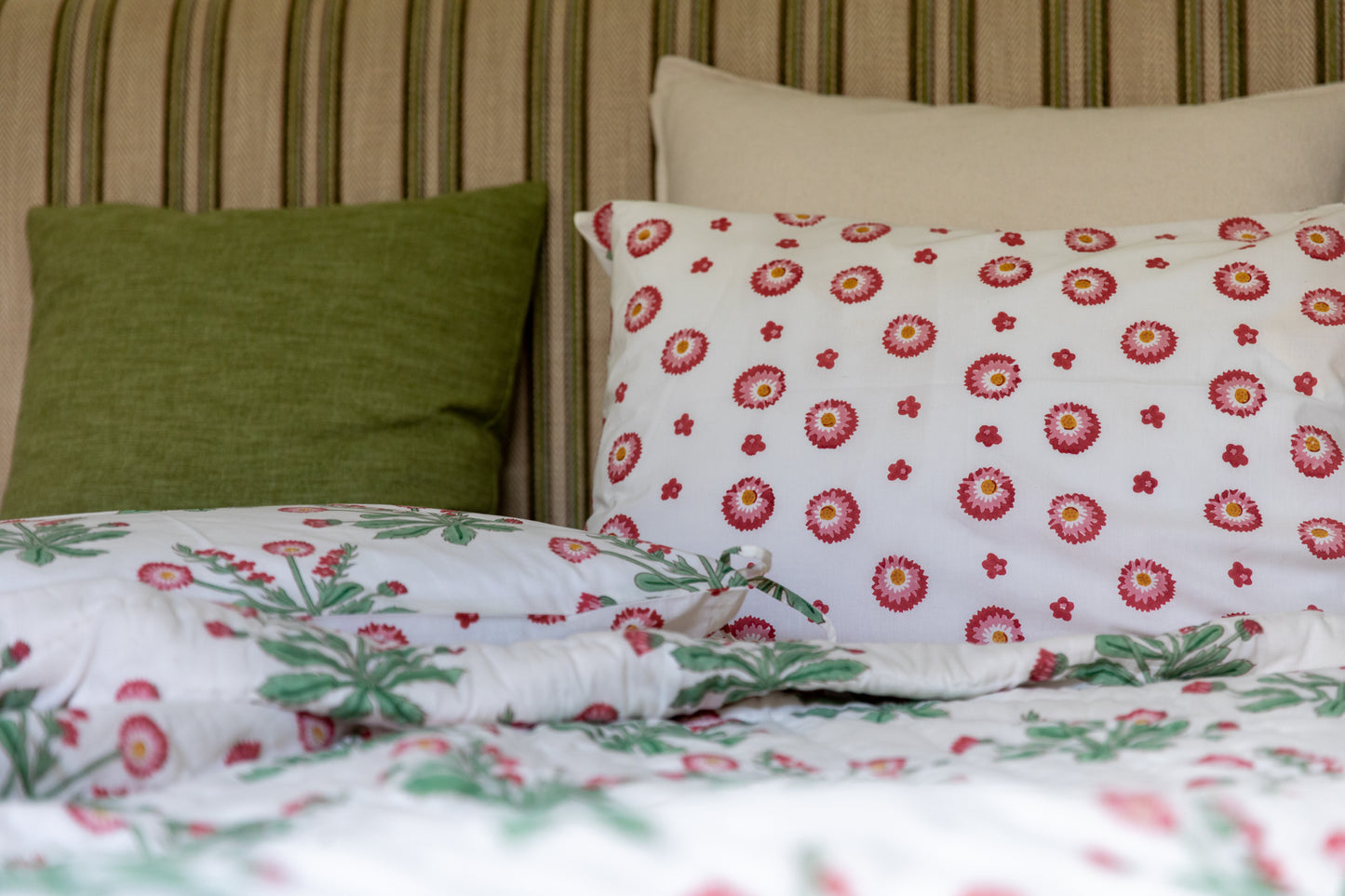Mandalay Designs Seaweed Flower Bed Linen HALF PRICE