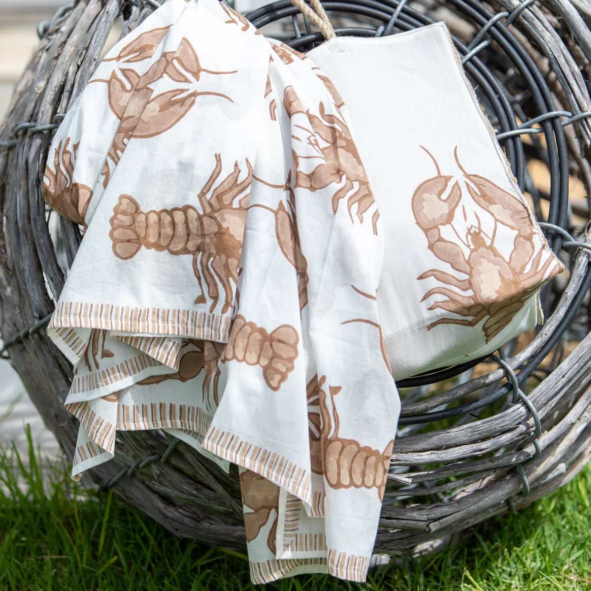 Mandalay Big Lobster Sarong