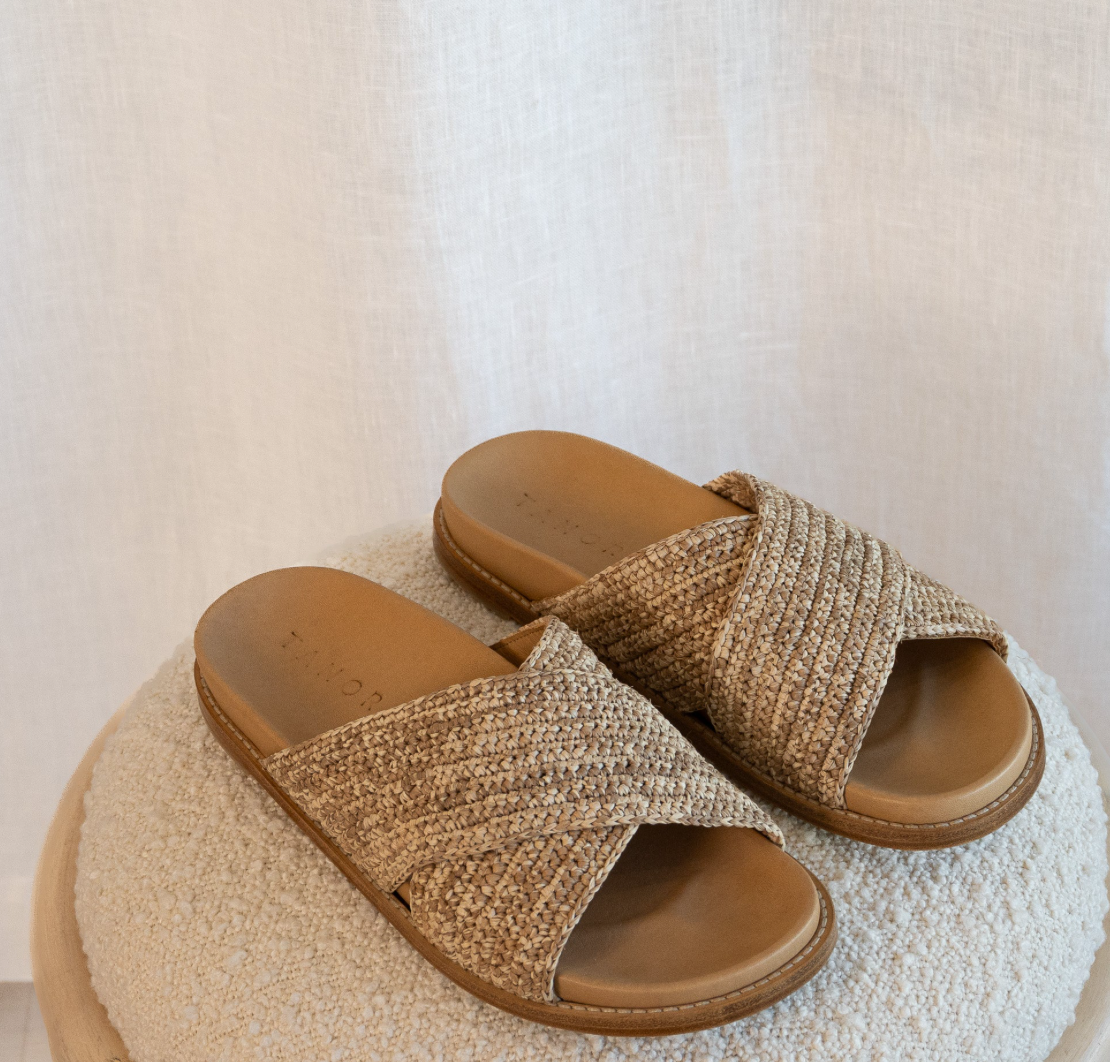 Tanora Tatan Raffia Slides