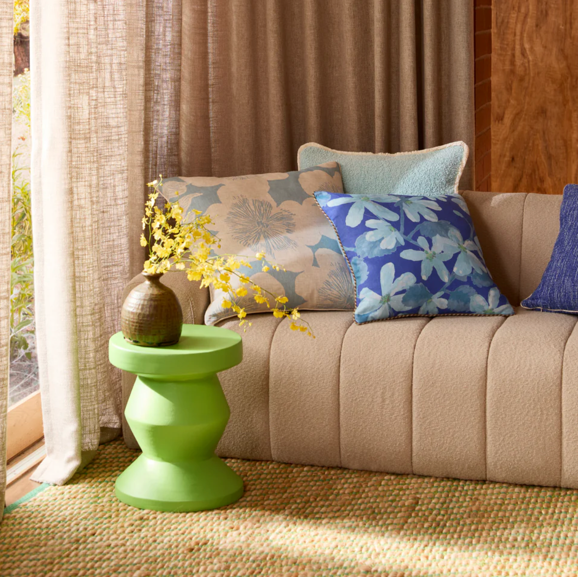 Bonnie & Neil Jardin Dove Cushion
