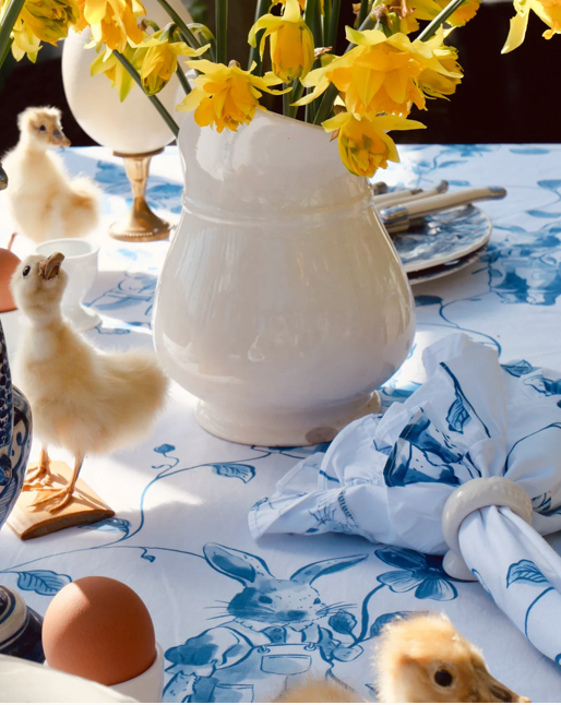 Binny Lily Bobtail Tablecloth