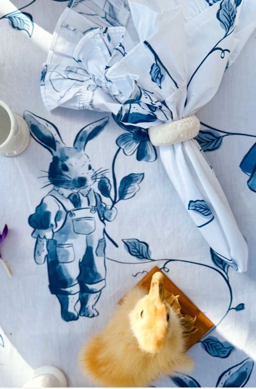 Binny Lily Bobtail Tablecloth