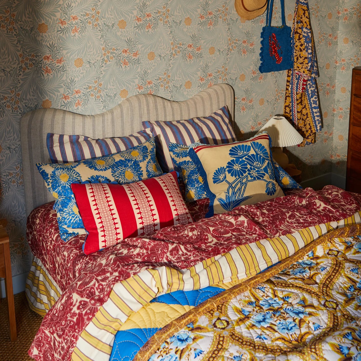 Antonelle Cushion