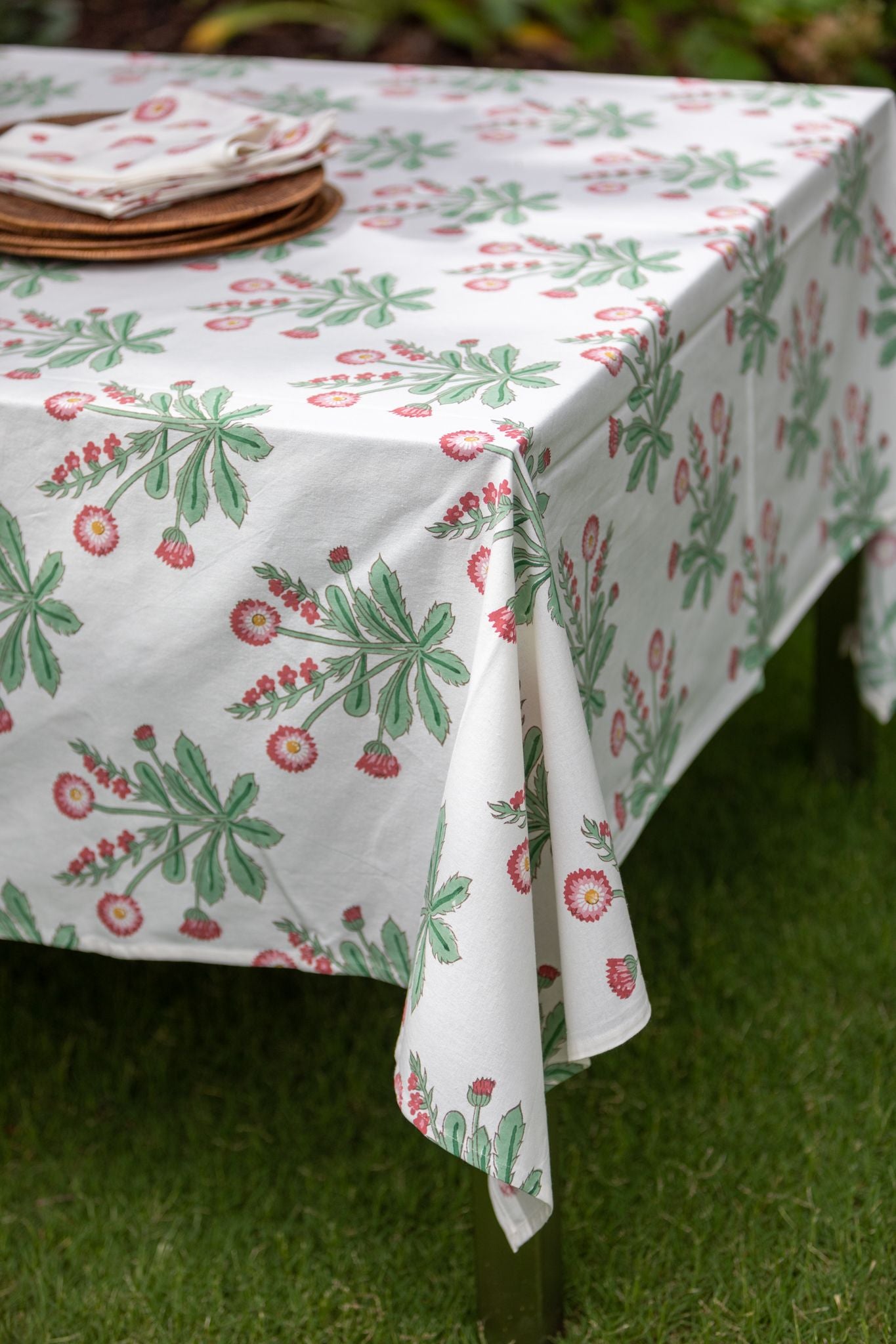 Mandalay Designs Seaweed Flower Table Linen SALE