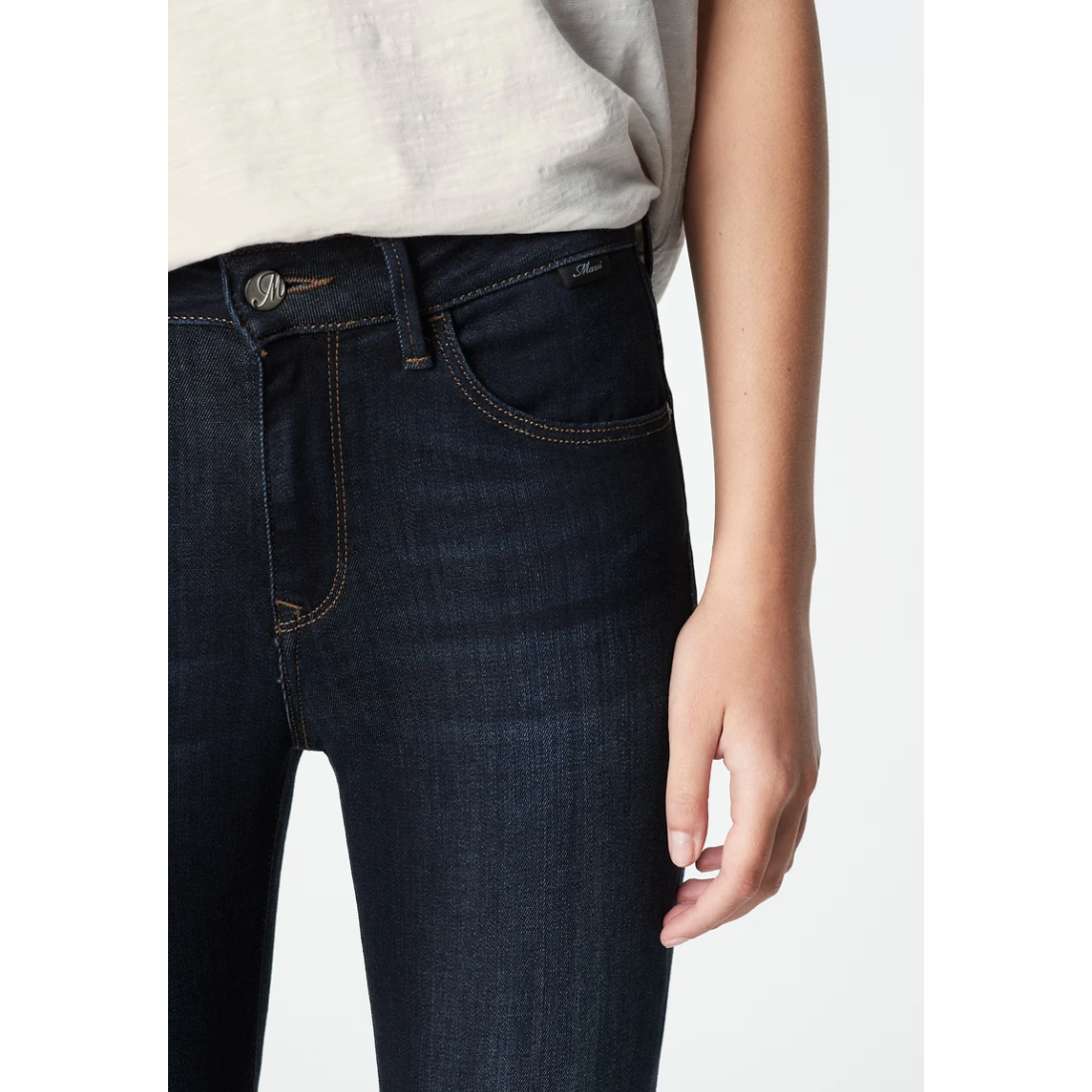 Mavi Tess Jean