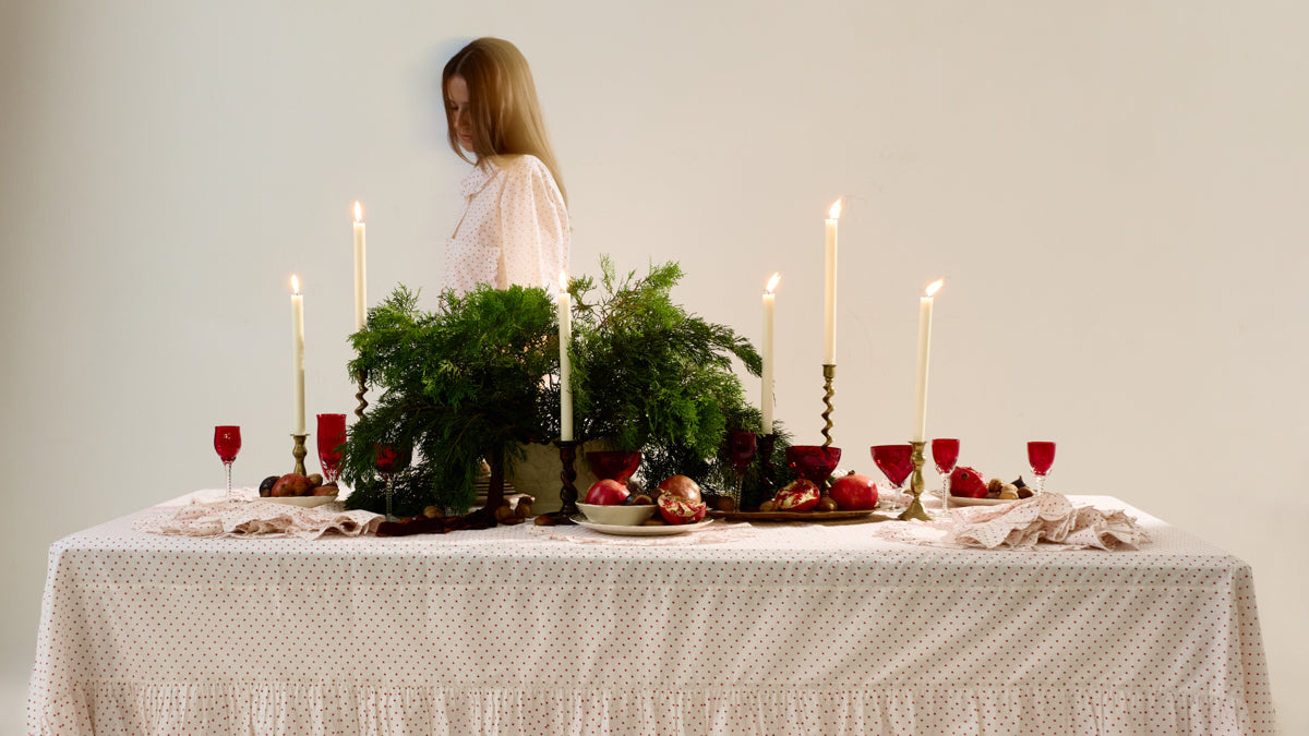 Binny Christmas Cracker Tablecloth