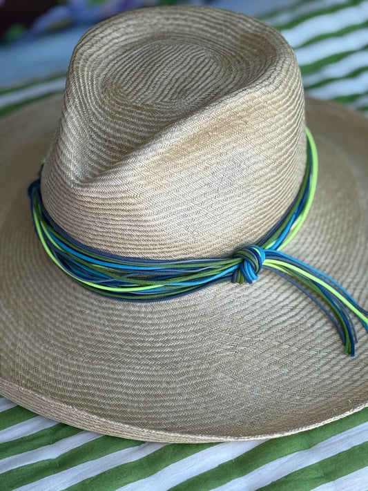 Axel Mano Buntal Cuenca Hat