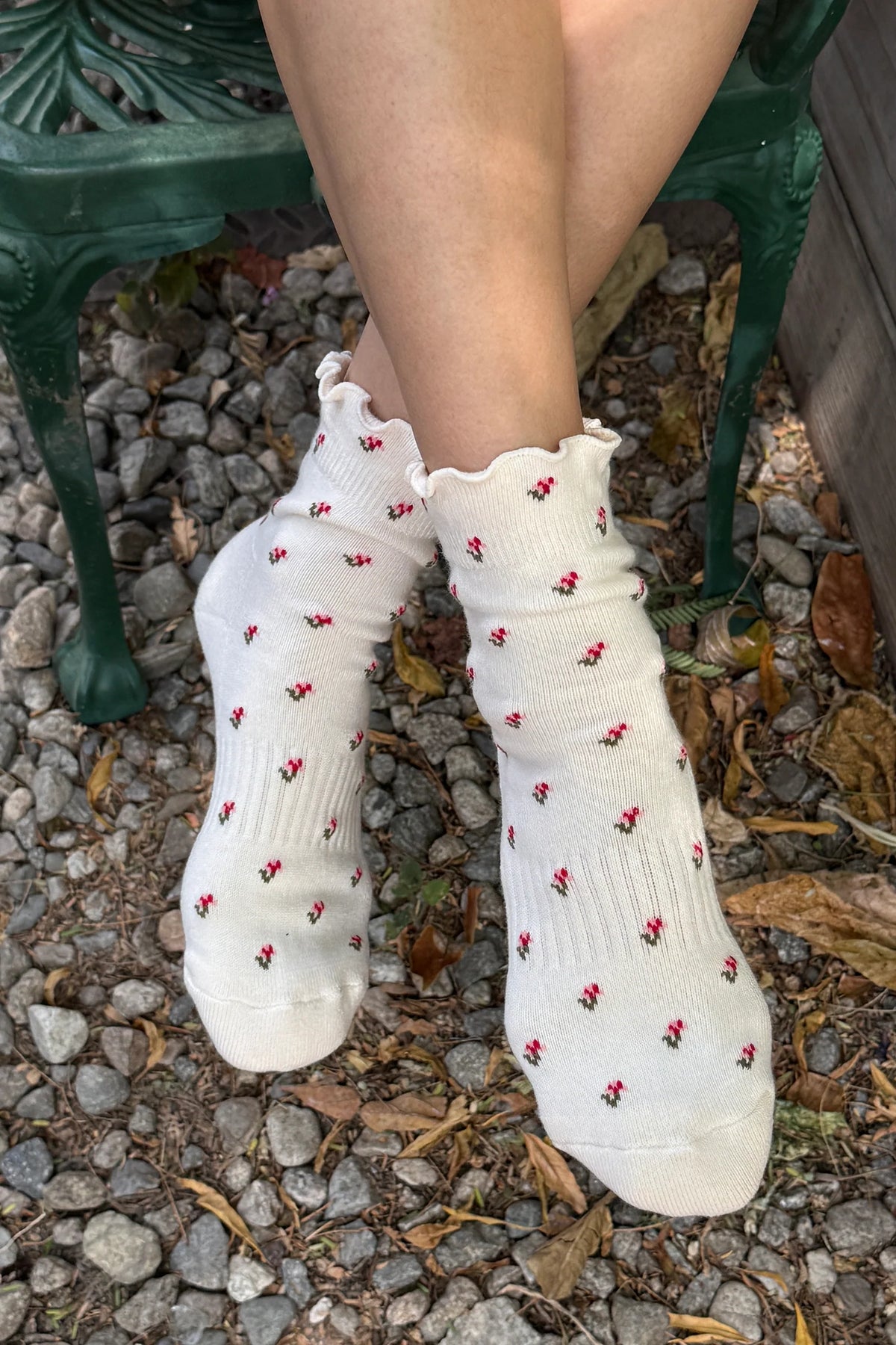 Le Bon Shoppe Ruffle hugger Socks