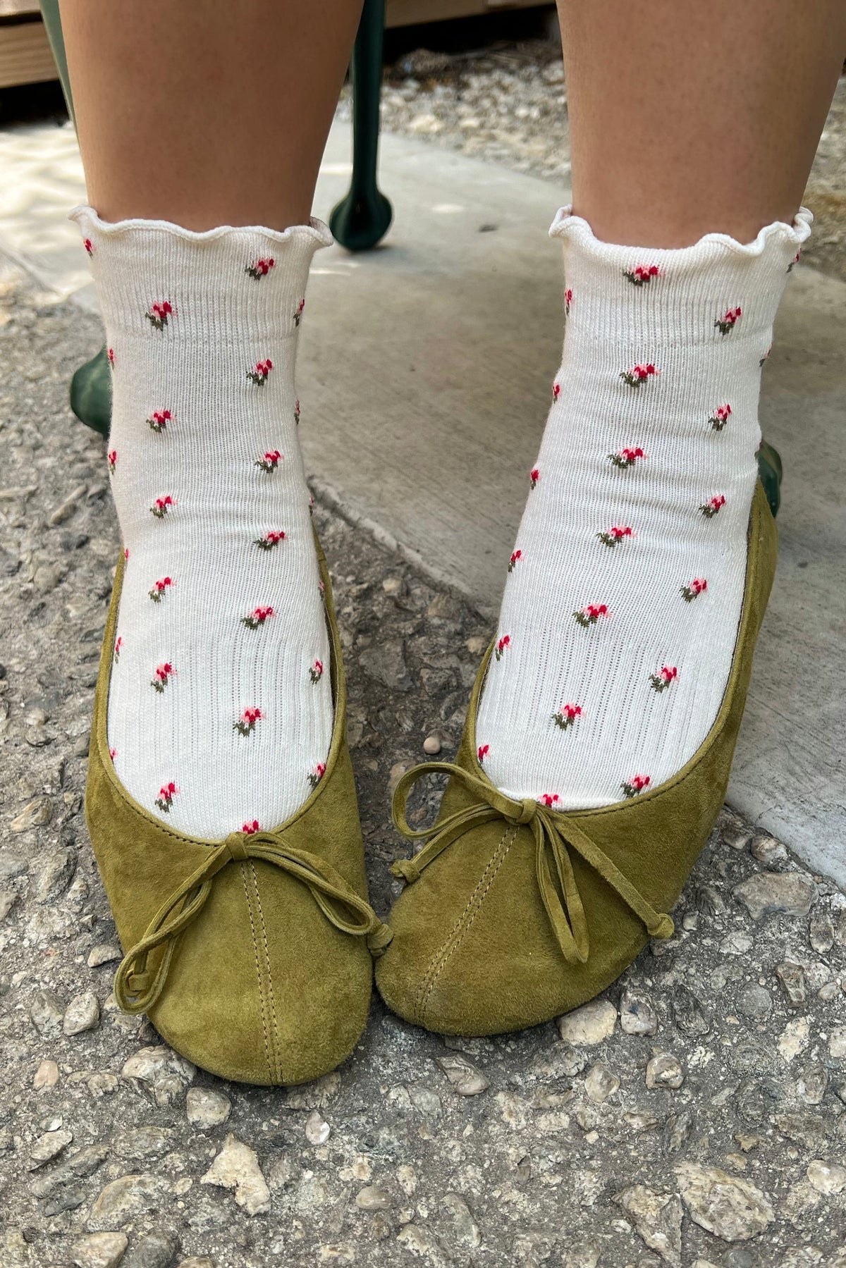 Le Bon Shoppe Ruffle hugger Socks