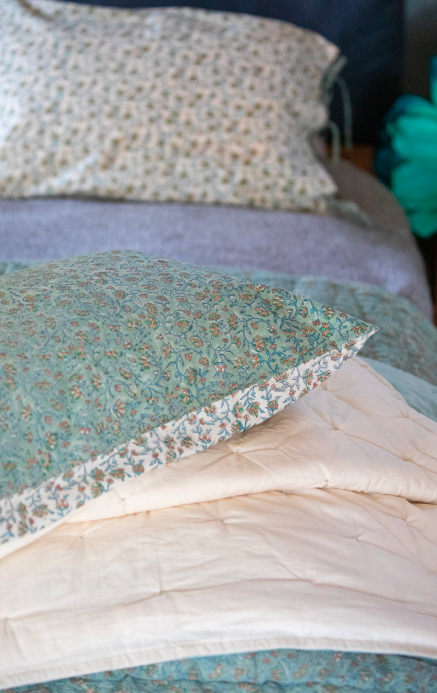 Mandalay Designs Desert Flower Bed Linen