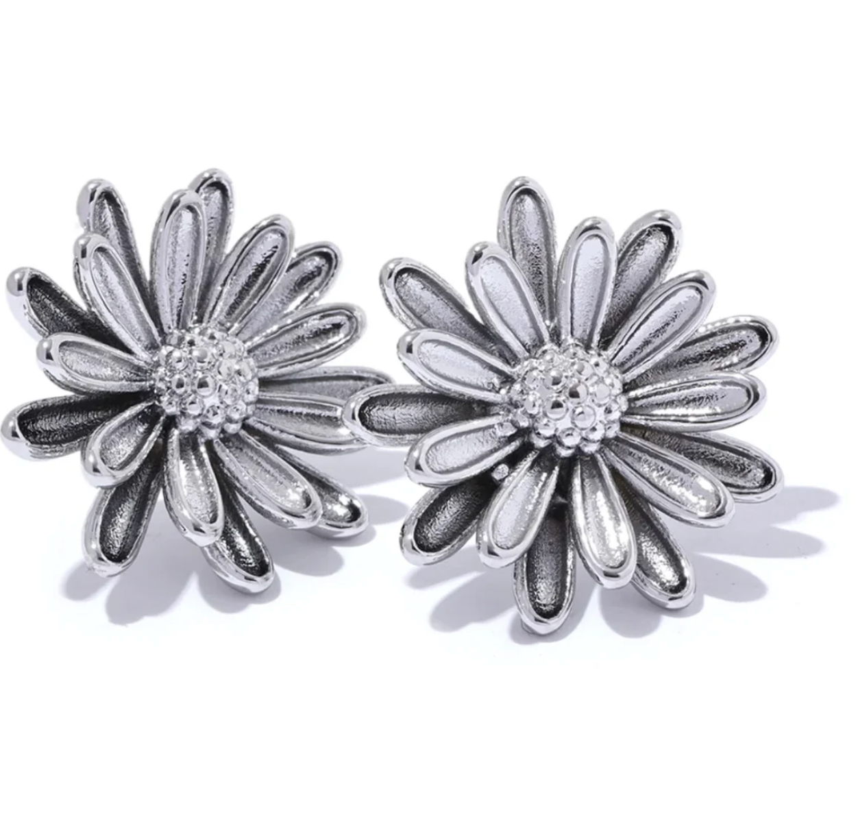 Greenwood Designs Daisy Earring