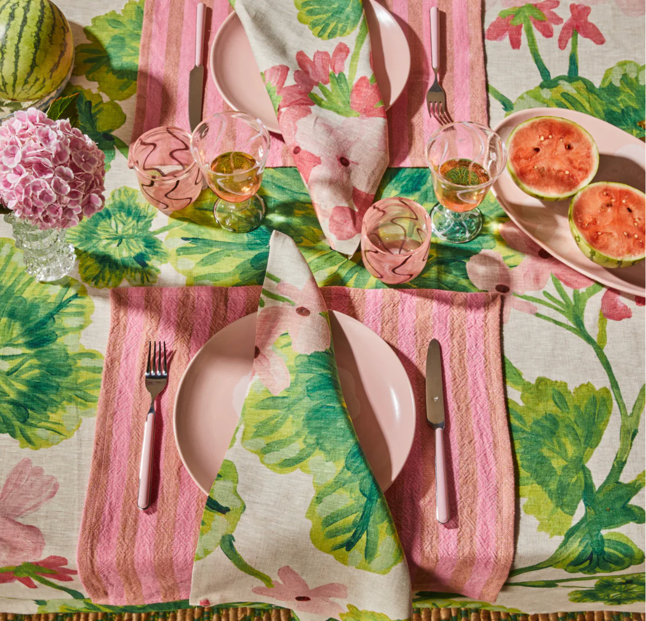 Bonnie & Neil Geranium Table Linen