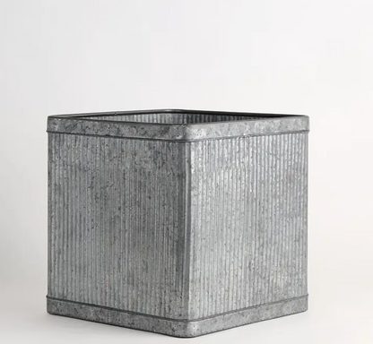 Wicka Concorde Metal Tin Planter