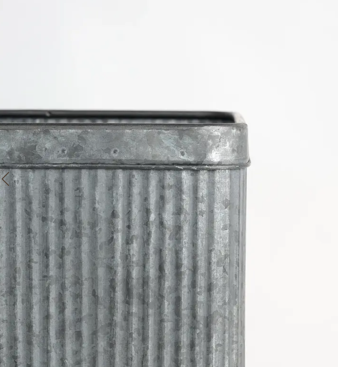 Wicka Concorde Metal Tin Planter