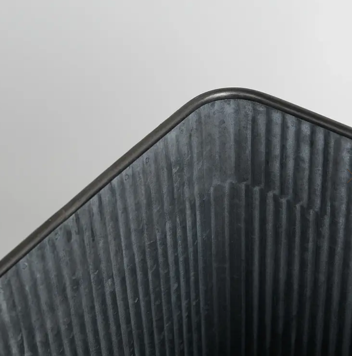 Wicka Concorde Metal Tin Planter