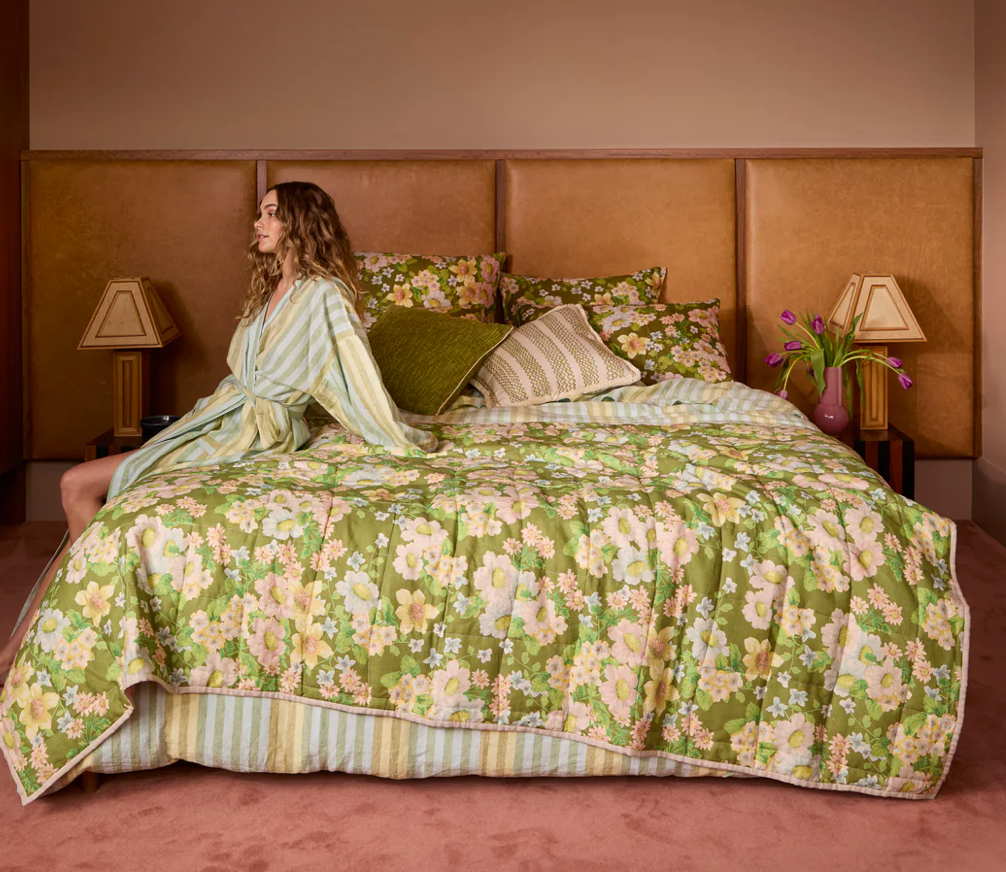 Bonnie & Neil Buttercup Quilted Throw