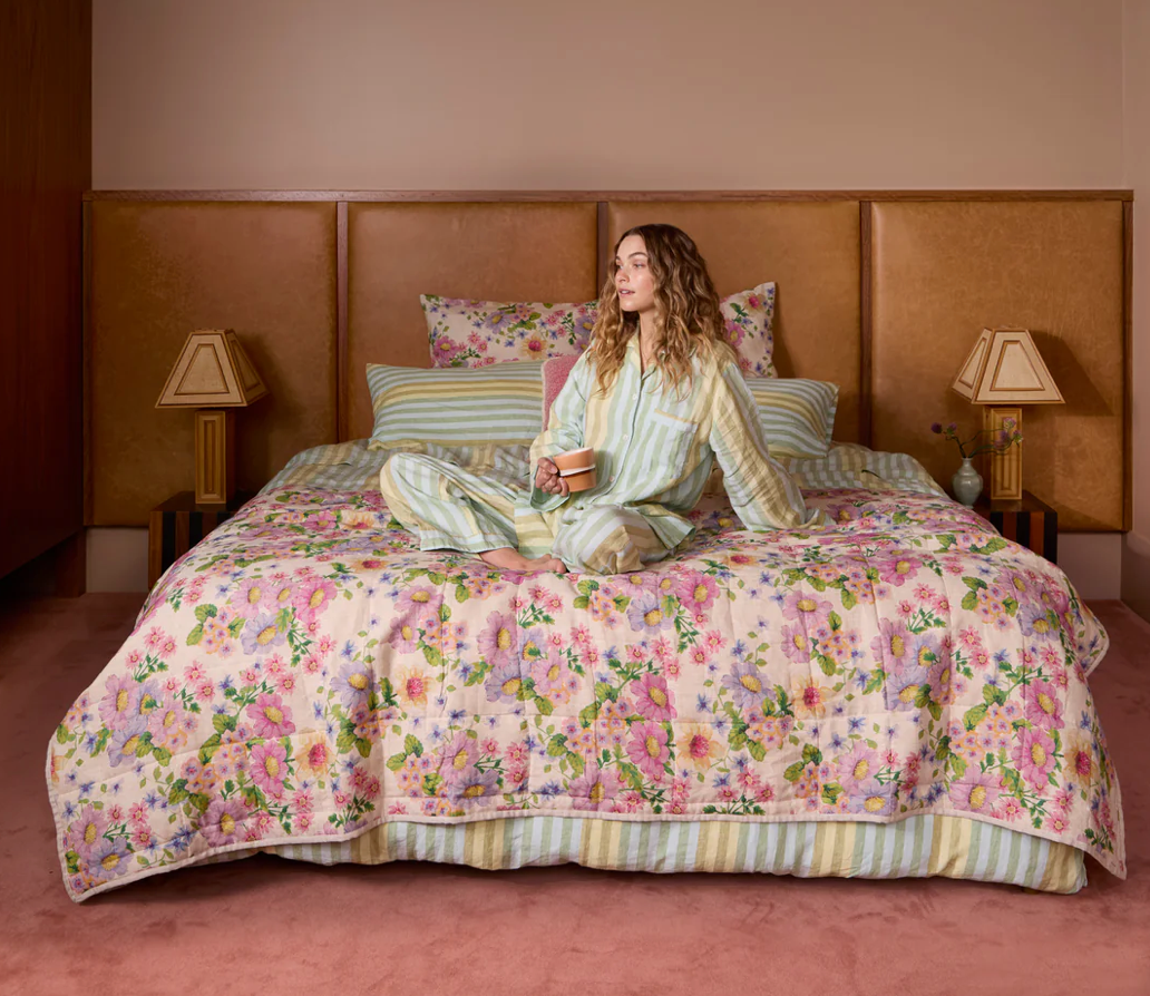 Bonnie & Neil Buttercup Quilted Throw