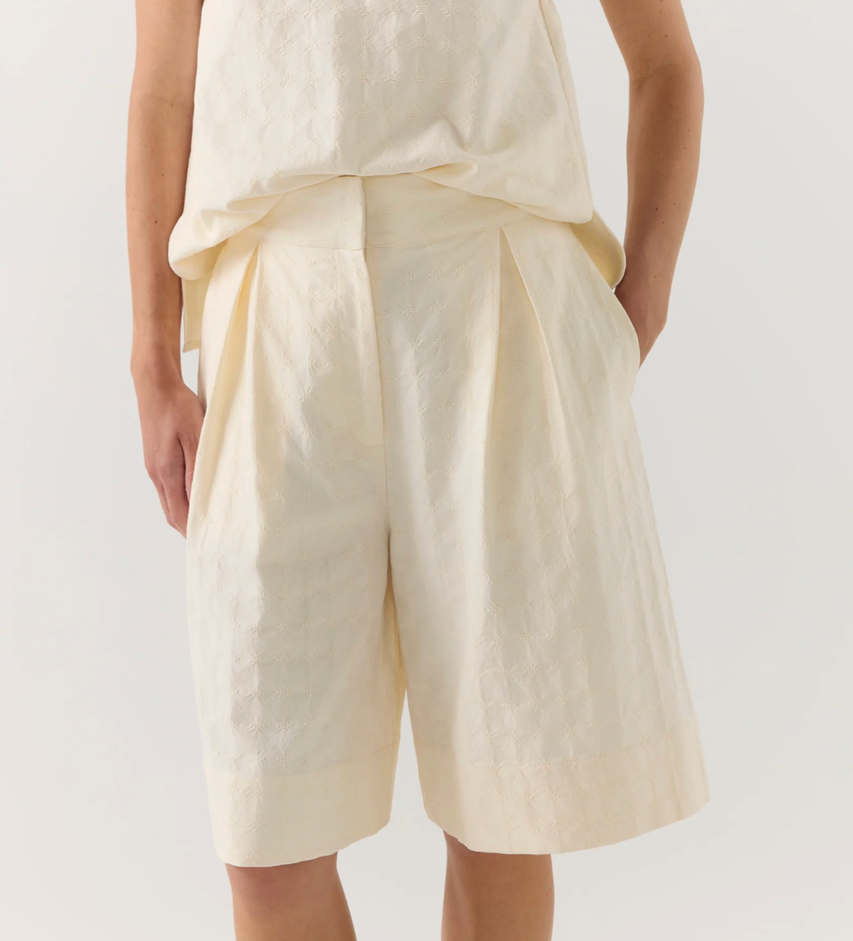 Foemina Nadine Short