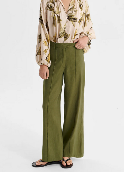 Morrison Victoria Pintuck Pant