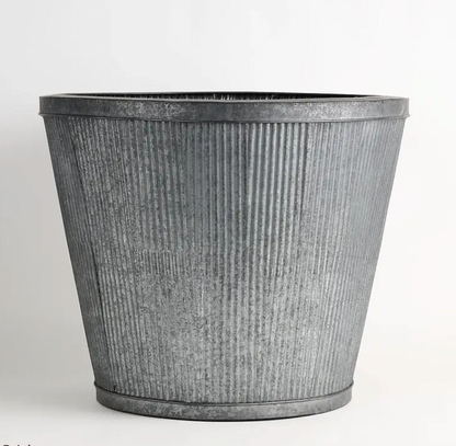Wicka Palais Tin Planter