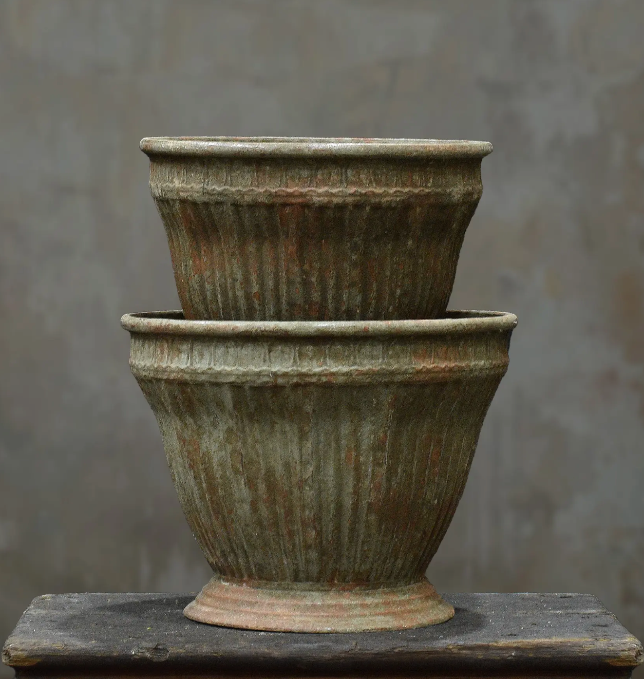 Wicka Valencia Stout Footed planter