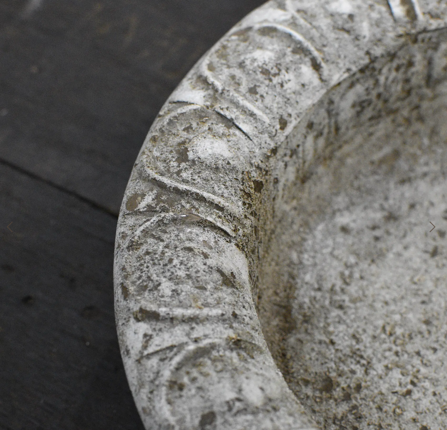 Wicka Paloma Shallow dish Bird Feeder