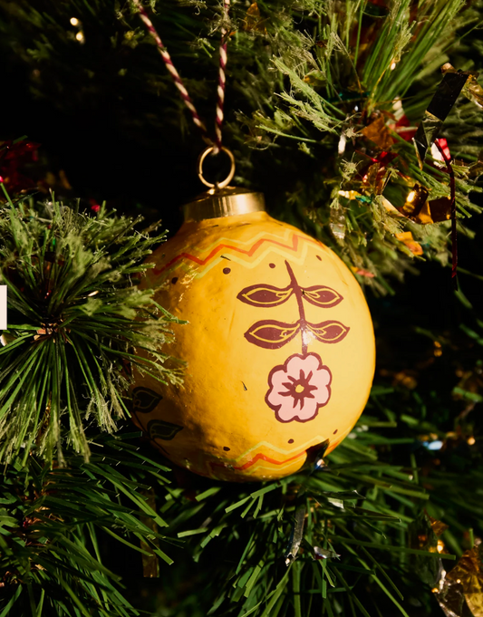 Winnie Bauble Ochre