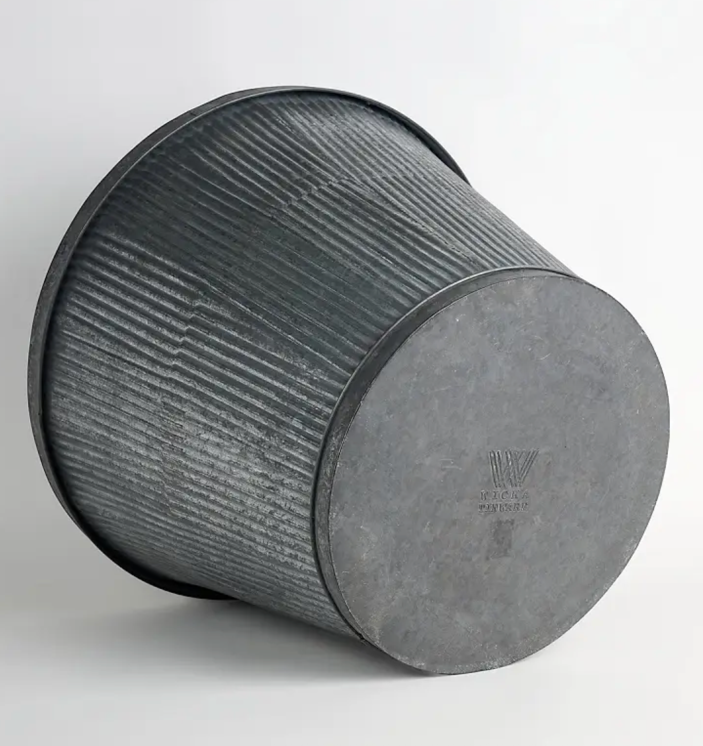 Wicka Palais Tin Planter