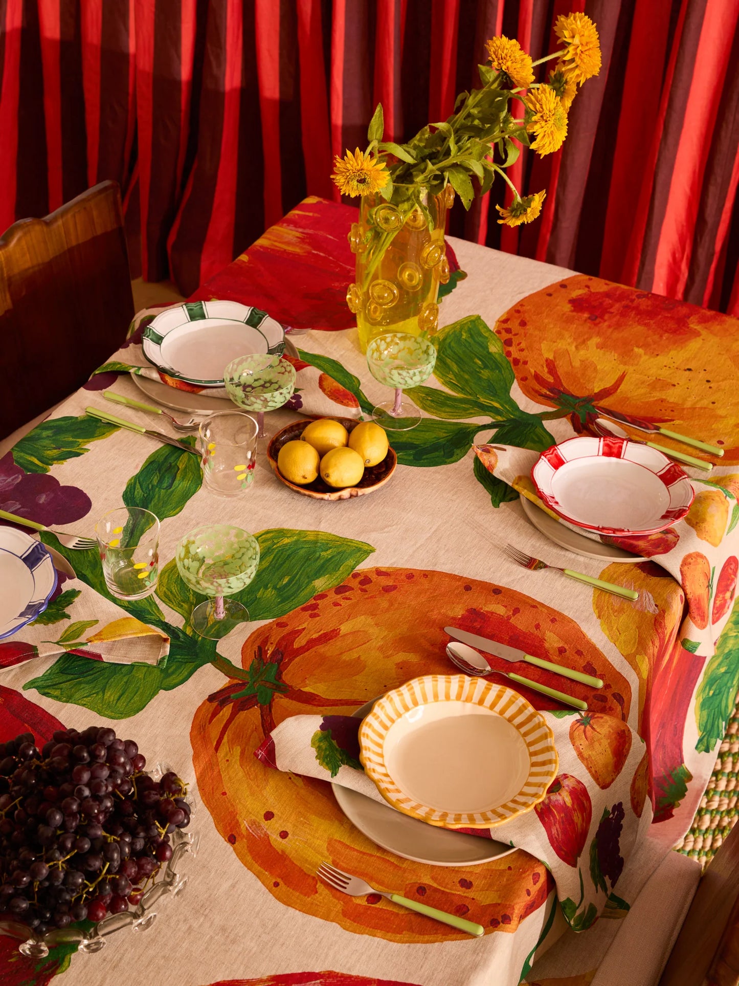 Bonnie & Neil Fruit Multi Table Linen