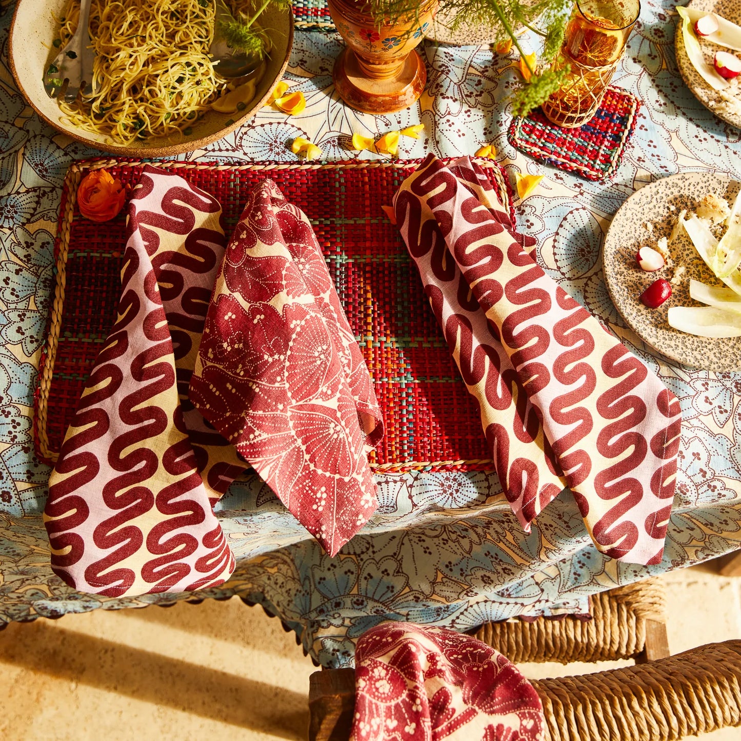 Lucia Table Linen